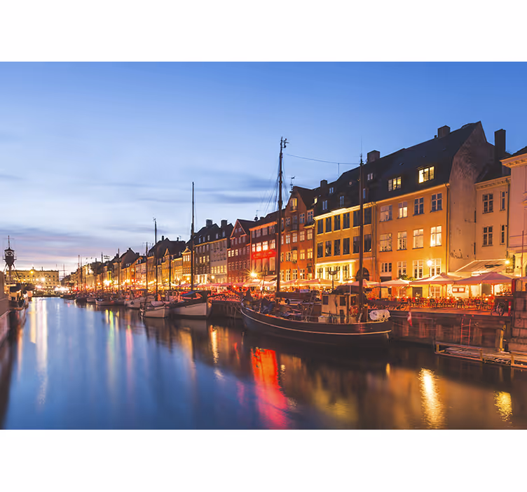 Living room blind colorful copenhagen houses evening - TenStickers