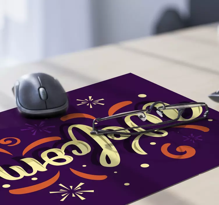 Personalised mouse pad with a warm welcome design - TenStickers