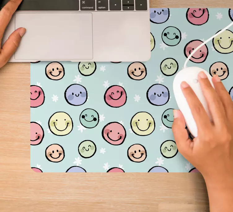 Playful Smiley Faces mouse pad patterns - TenStickers