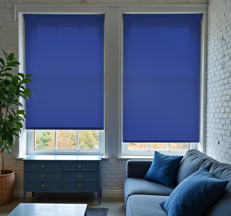 Blue Klein living room blind - TenStickers