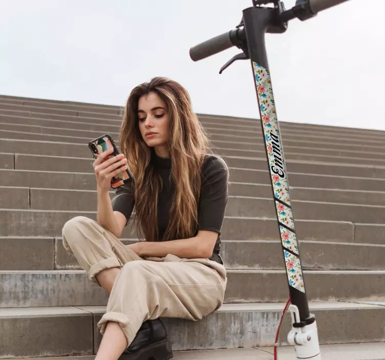 Flower Skateboard with Name scooter sticker - TenStickers